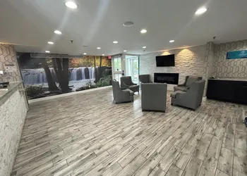 Clarion Pointe - Greensboro Coliseum Area hotel thumbnail 4