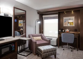 Hampton Inn Janesville hotel thumbnail 3
