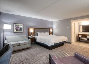 Hampton Inn Janesville hotel thumbnail 4