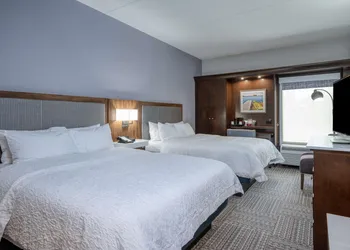 Hampton Inn Janesville hotel thumbnail 8