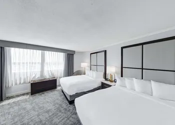 Hilton Chicago/Oak Lawn hotel thumbnail 5