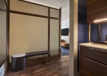 Park Hyatt Toronto hotel thumbnail 8