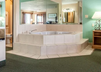 Quality Inn Allen - Plano East hotel thumbnail 6