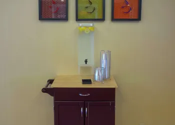 Hampton Inn Hazleton hotel thumbnail 2