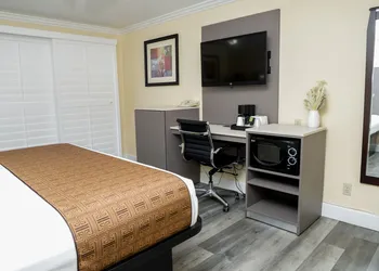 Silver Surf Motel hotel thumbnail 7