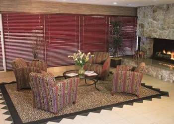 Safari Inn Burbank/Universal, a Coast Hotel hotel thumbnail 3