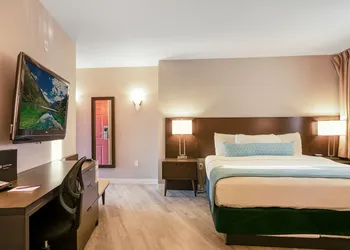 Safari Inn Burbank/Universal, a Coast Hotel hotel thumbnail 7