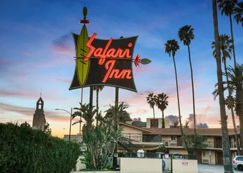 Safari Inn Burbank/Universal, a Coast Hotel hotel thumbnail 8