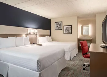Ramada by Wyndham Indiana hotel thumbnail 7