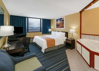 Days Inn by Wyndham Scranton PA hotel thumbnail 4