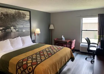 Super 8 by Wyndham Chenoa hotel thumbnail 3