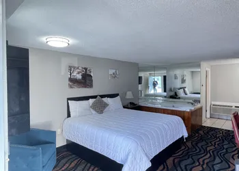 Country Town N Suites hotel thumbnail 4