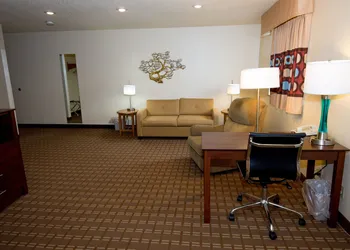 Super 8 by Wyndham Altoona hotel thumbnail 4
