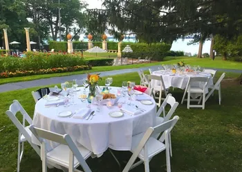 Geneva On The Lake hotel thumbnail 2
