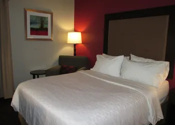 Holiday Inn Express Cloverdale - (Greencastle) by IHG hotel thumbnail 6
