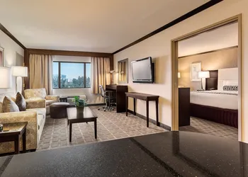 Crowne Plaza Hotel Foster City - San Mateo by IHG hotel thumbnail 4