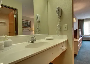 YurZzz Inn hotel thumbnail 2