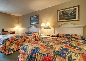 YurZzz Inn hotel thumbnail 4