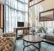 Econo Lodge Inn & Suites Riverside - Corona hotel detail image 3