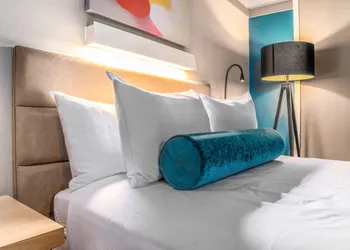 Century Park Hotel hotel thumbnail 5
