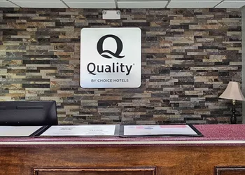 Quality Inn near Six Flags hotel thumbnail 3