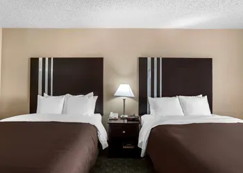 Quality Inn Dumas hotel thumbnail 5