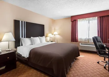 Quality Inn Dumas hotel thumbnail 8