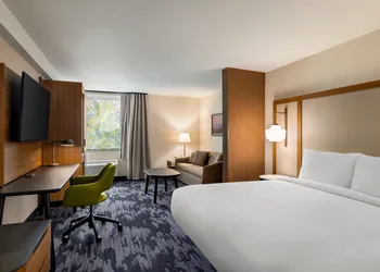 Fairfield by Marriott Inn & Suites Madison South hotel thumbnail 6