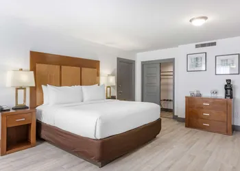 Best Western Plus El Paso Airport Hotel & Conference Center hotel thumbnail 4