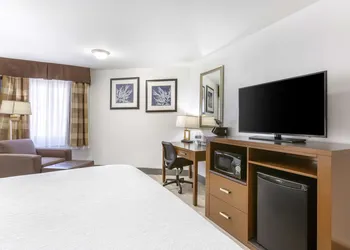 Best Western Plus El Paso Airport Hotel & Conference Center hotel thumbnail 8
