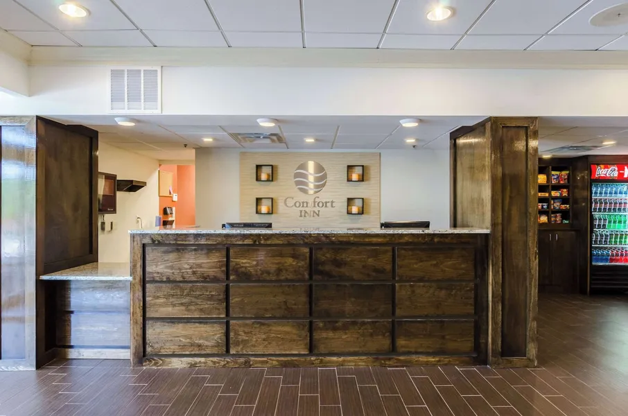 Comfort Inn Randolph - Boston hotel detail image 6
