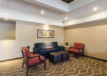 Comfort Inn Randolph - Boston hotel thumbnail 7