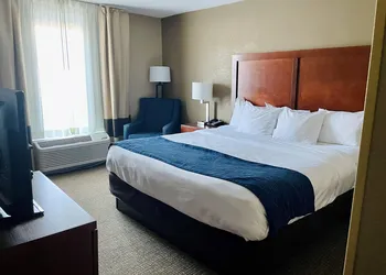 Comfort Inn Randolph - Boston hotel thumbnail 8