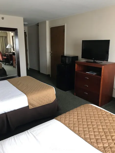 Capital Plaza Hotel hotel detail image 6