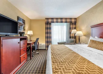 Best Western Plus Bridgeport Inn hotel thumbnail 4