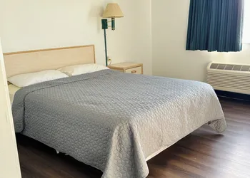 Bilmar Inn & Suites Dell Rapids Near Sioux Falls hotel thumbnail 3