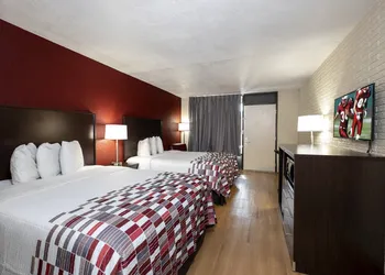 Red Roof Inn West Point hotel thumbnail 5