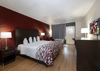 Red Roof Inn West Point hotel thumbnail 7