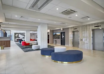 Holiday Inn & Suites Chicago - Downtown by IHG hotel thumbnail 2