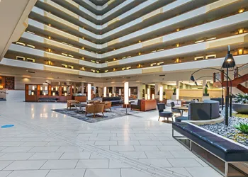 Houston Marriott South at Hobby Airport hotel thumbnail 4