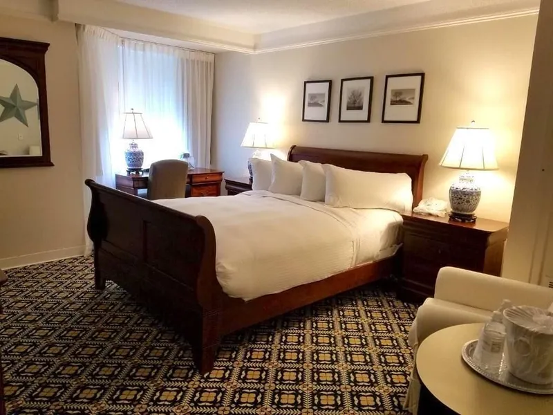 Simsbury Inn hotel detail image 6