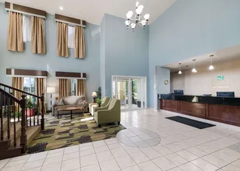 Quality Inn & Suites Terrell hotel thumbnail 2