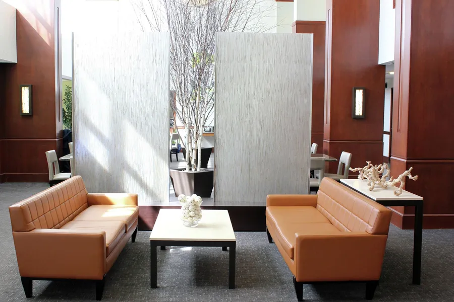DoubleTree by Hilton Hotel Boston Bayside hotel detail image 2