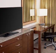 DoubleTree by Hilton Hotel Boston Bayside hotel detail image 5