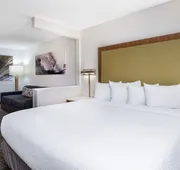SpringHill Suites by Marriott Pasadena Arcadia hotel detail image 7