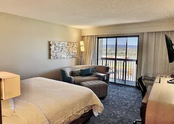 Courtyard by Marriott Harrisonburg hotel thumbnail 5