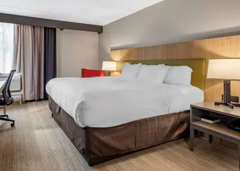 Comfort Inn & Suites Liverpool - Syracuse North hotel thumbnail 5