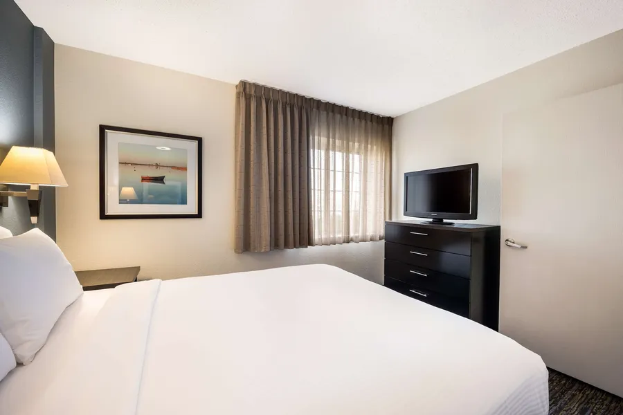 Sonesta Simply Suites Chicago O'Hare Airport hotel detail image 6