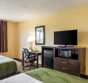 Quality Inn Huntersville near Lake Norman hotel detail image 5