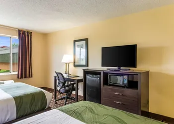 Quality Inn Huntersville near Lake Norman hotel thumbnail 5